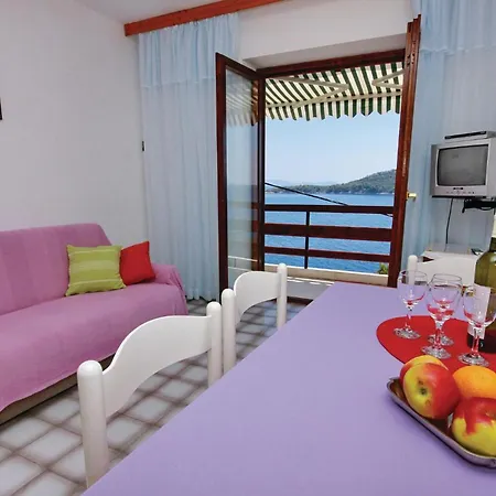 아파트 Iv 프리즈바